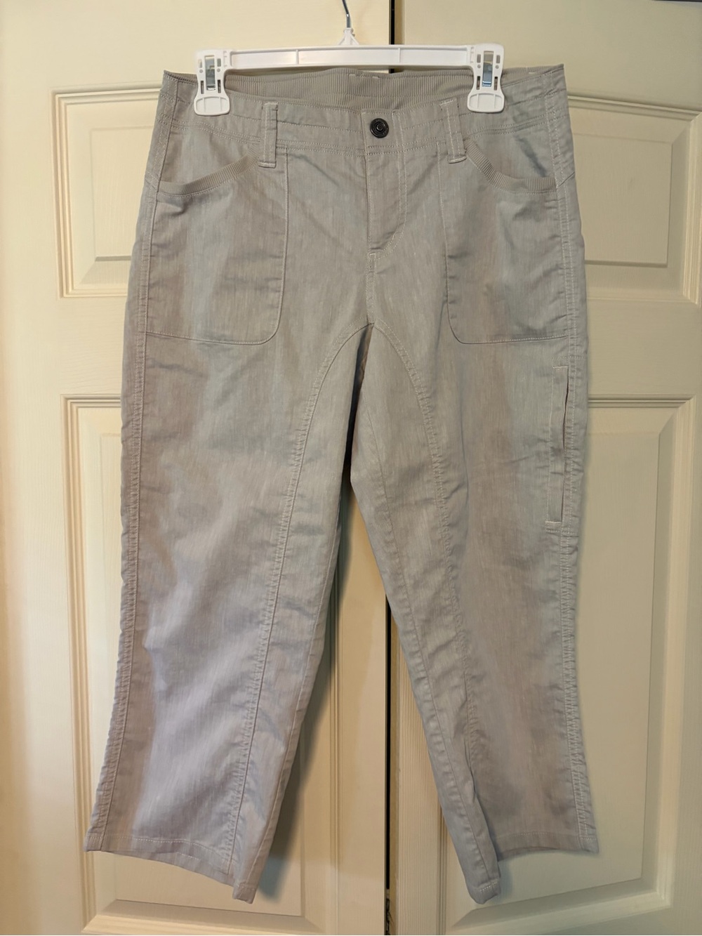 Kuhl Cabo capri pants Birch color